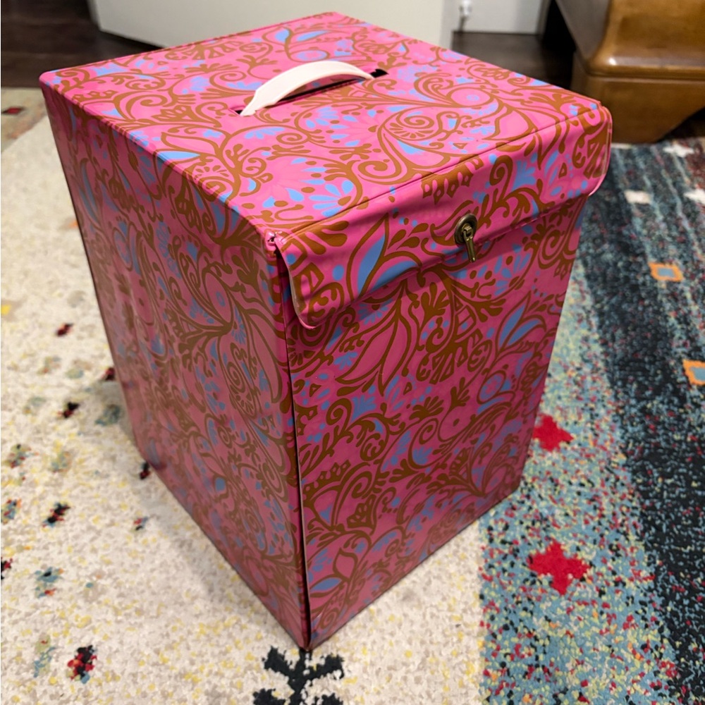 Pink and Blue beauty college case for mannequin head.